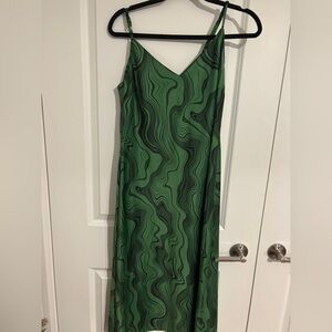 Dynamite Green Marble-Print Slip Dress